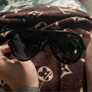 Ray-Ban Black Aviator Sunglasses